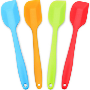 High quality Kitchen tools Baking non-stick spatula Safe heat resistant bouncy silicone food scraper