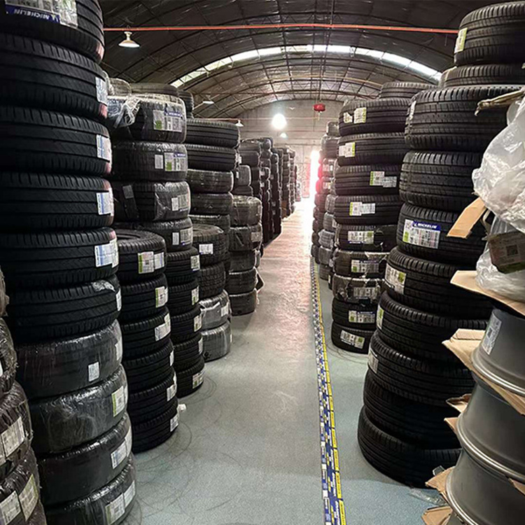 Tires Turanza EL400 Comfort Car Tires 235/55R18 100T Explosion proof RF Toyota Senna 02 Car Tires 235 55 18