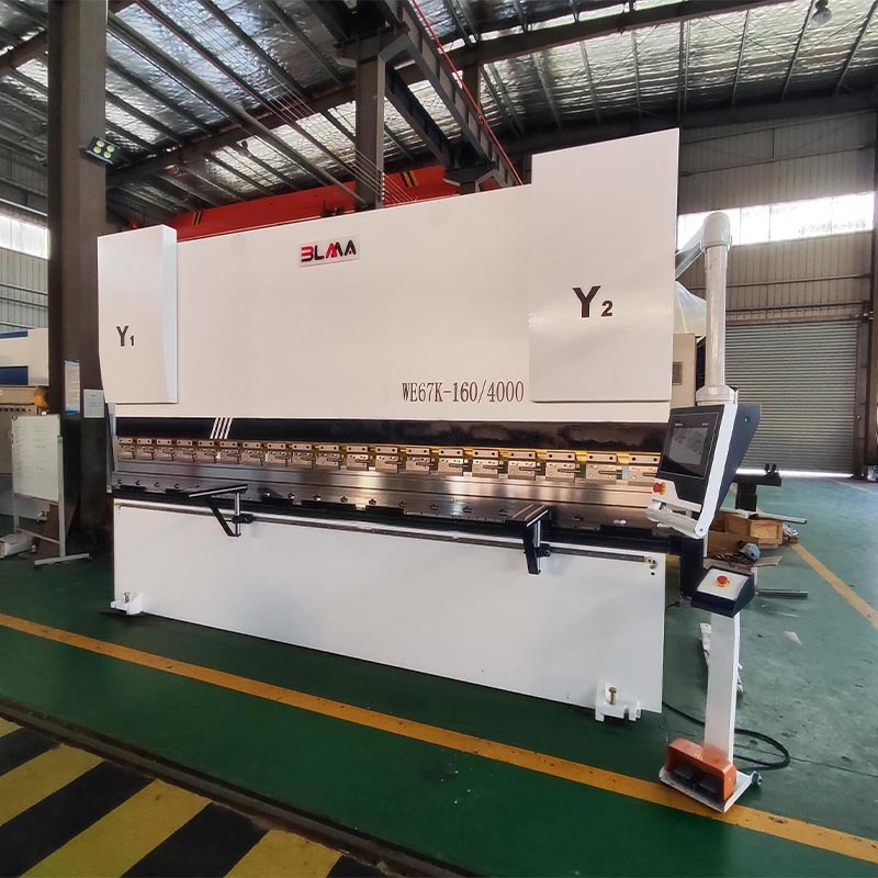 160T 200T 4000 Metal Servo Hydraulic CNC Brake Press Brake Bending Machine Price