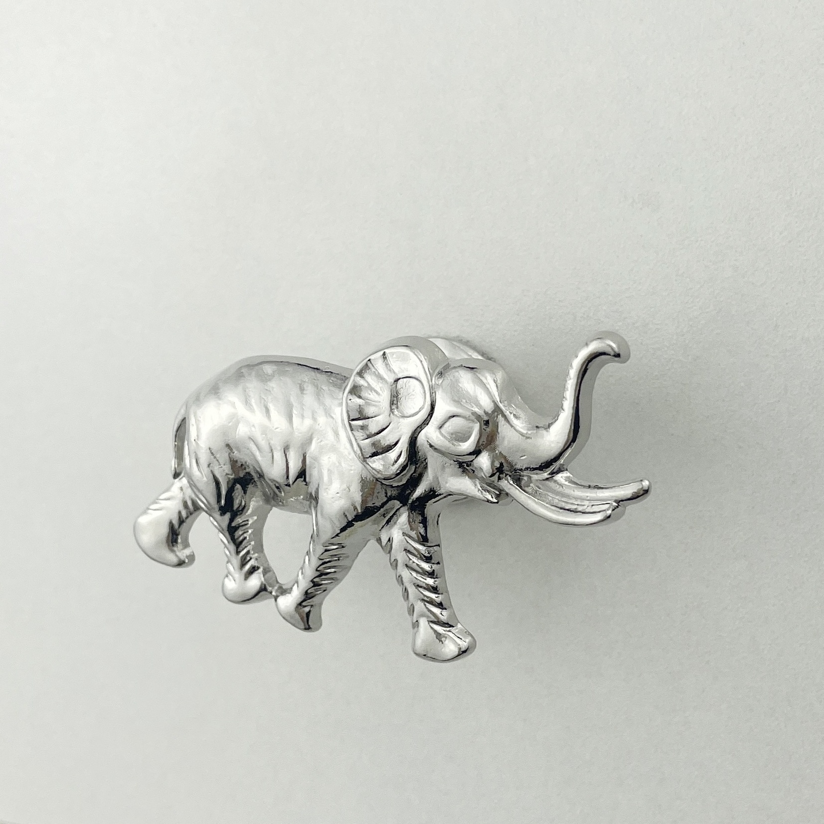 elephant cabinet handle Creative Leaves Kitchen Cabinet Handles gold silver  Drawer knobs Elephant Shape Wardrobe handles