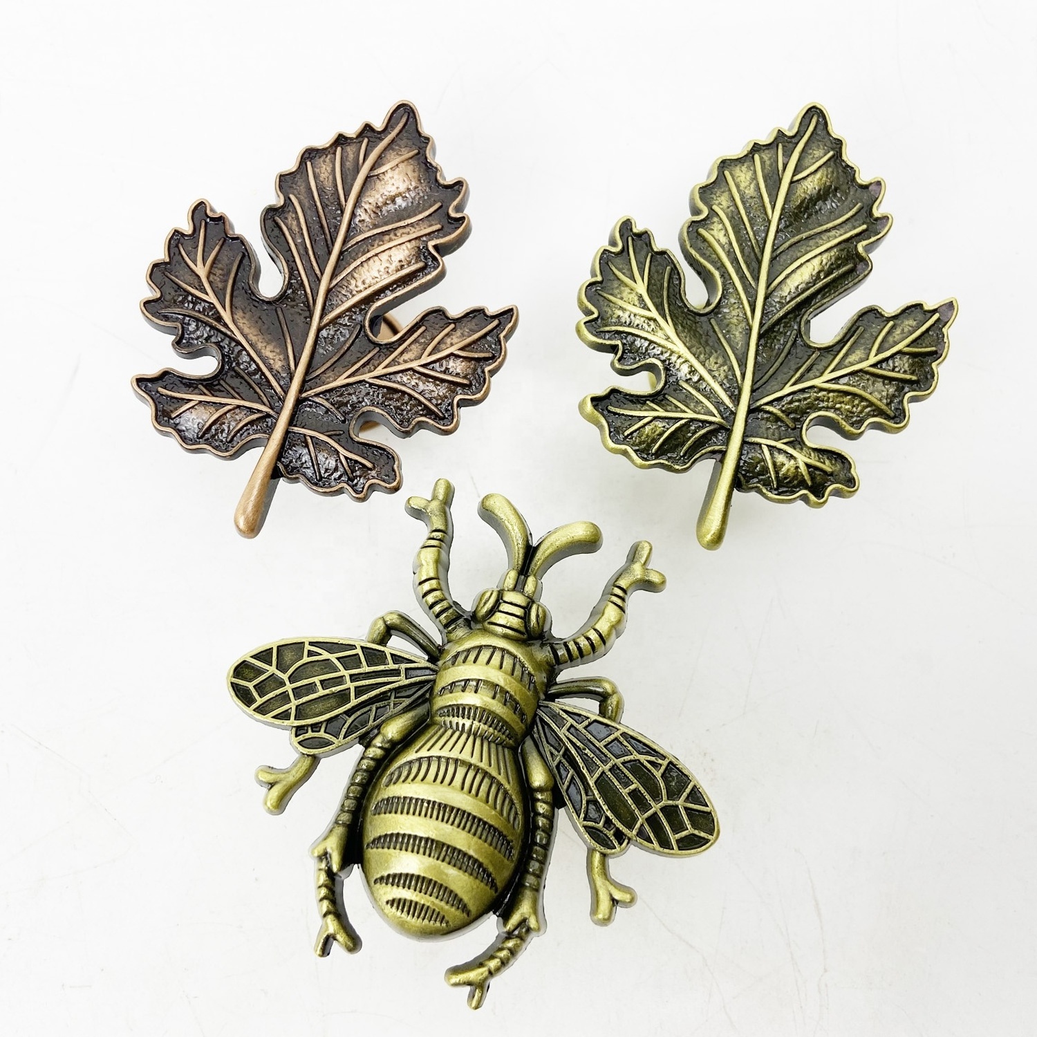 Maple Leaf Knobs Drawer Pulls Handles for Dresser Cupboard Wardrobe Cabinet Kitchen Decor Autumn Garden Farmhouse Theme