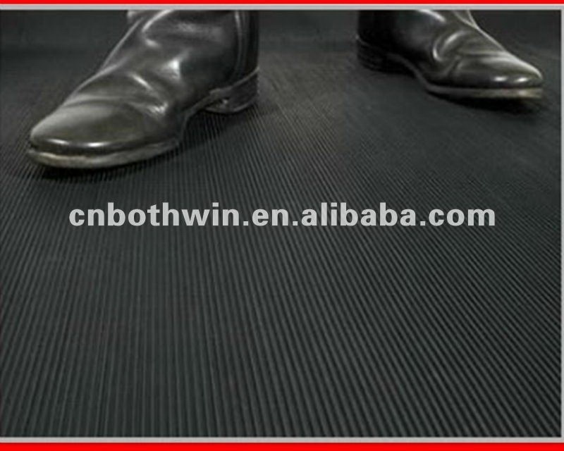 Black Fine ribbed rubber sheet / corrugated rubber mat / anti-slip rubber in China