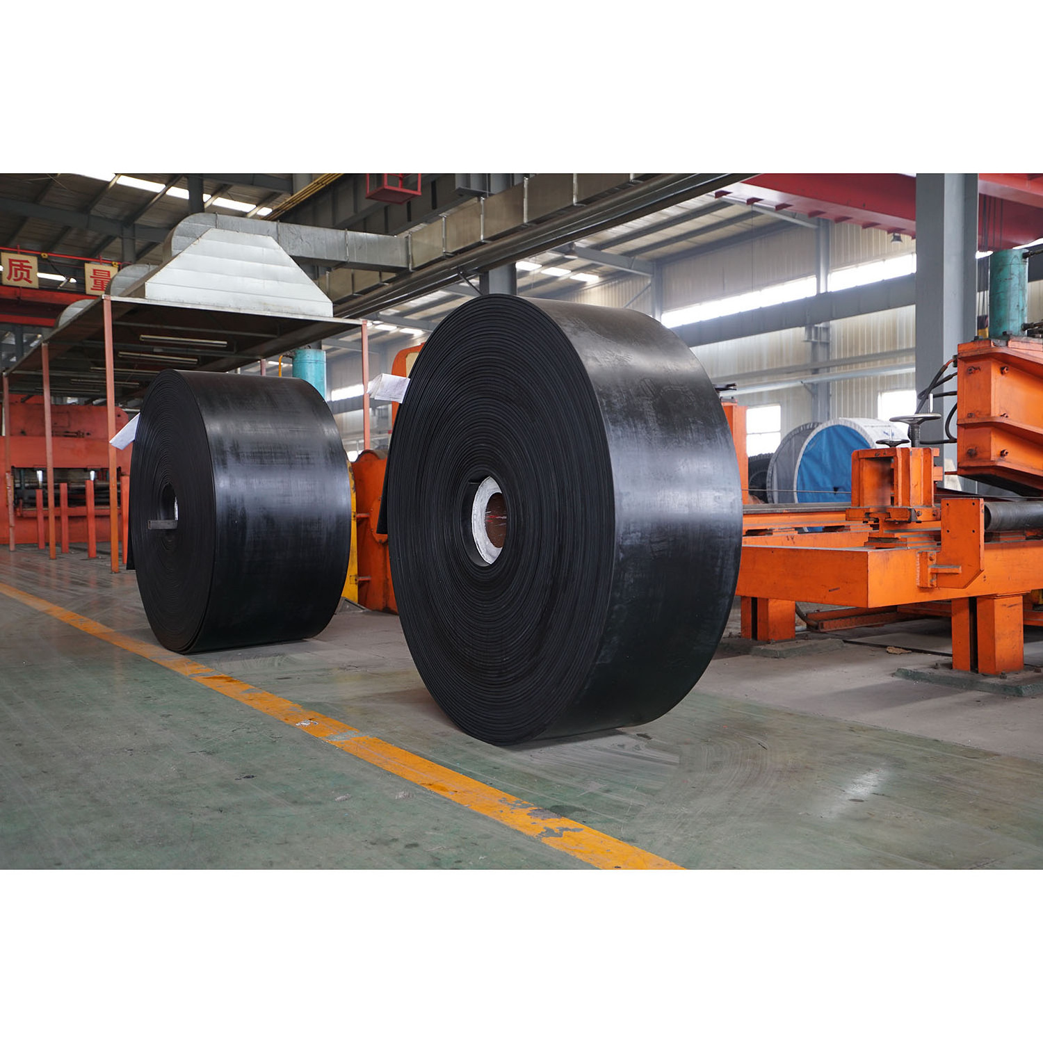 Oil proof Cheap 10mm thickness MOR rubber conveyor belt price flat belt price