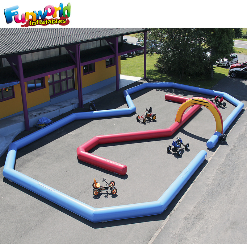 Al aire libre cuadrado hinchables deportivos juegos de carreras de obstaculos pista inflable