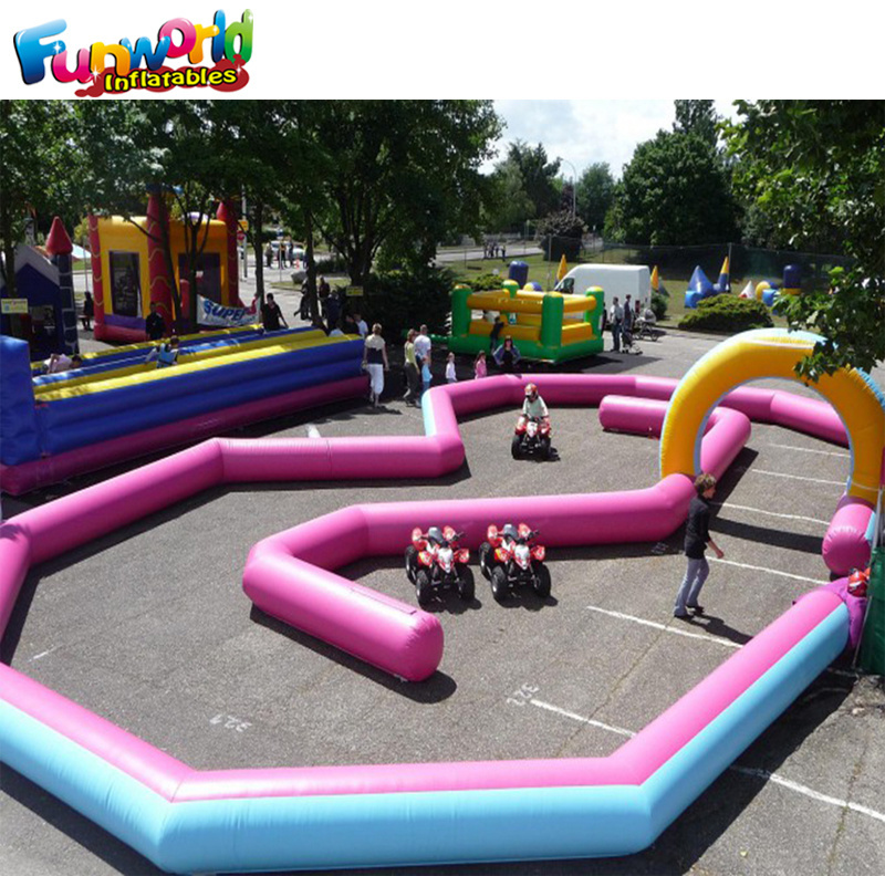 Al aire libre cuadrado hinchables deportivos juegos de carreras de obstaculos pista inflable