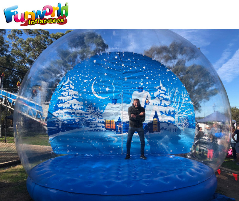 Outdoor single tunnel  bubble tent giant musical pink photo booth advertising inflatable custom snowman snowglobe christmas