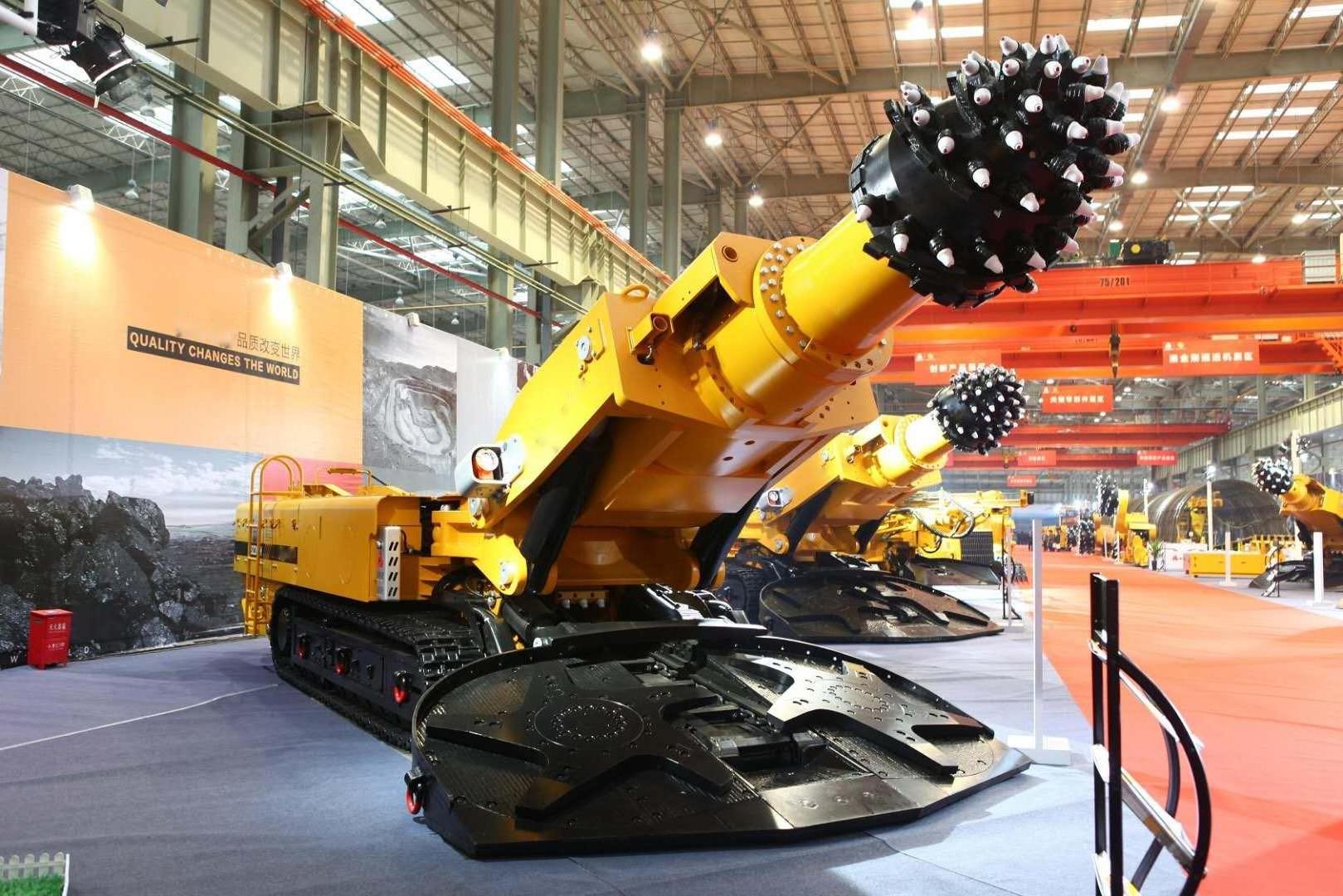 Hot sale tunnel digging machine 260kw Tunneling Roadheader SCR260 Tunnel Boring Machine