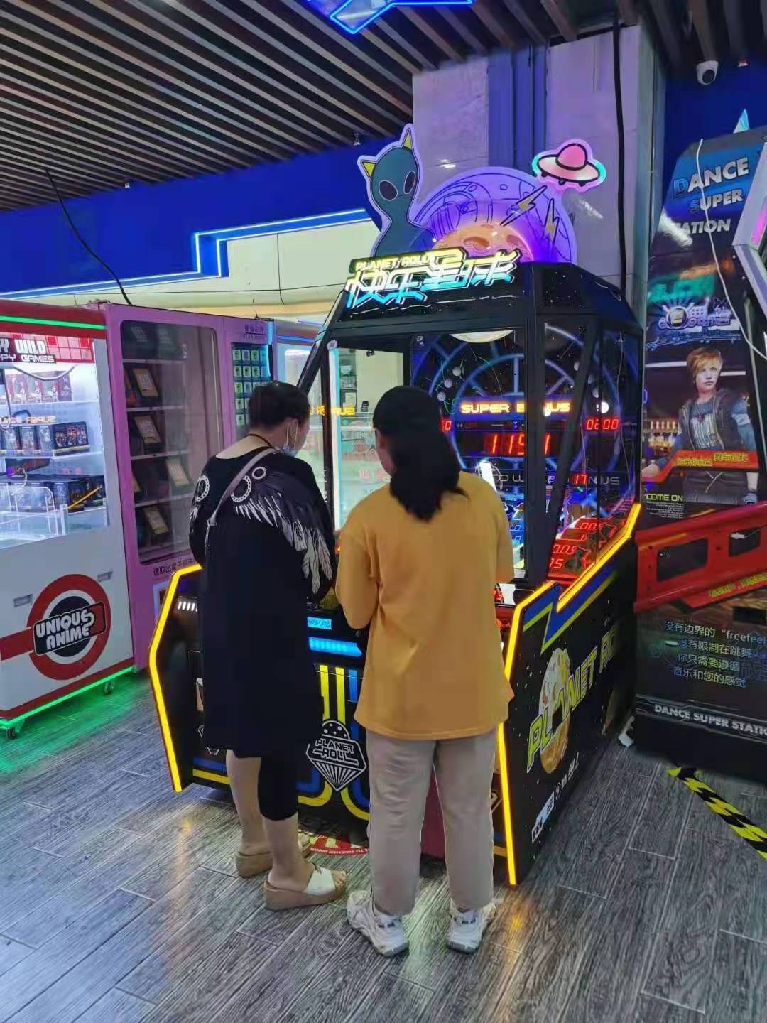 China Supply Ball Shooting Lottery Arcade ticket Prize Ball pushing Game Machine For Restaurant