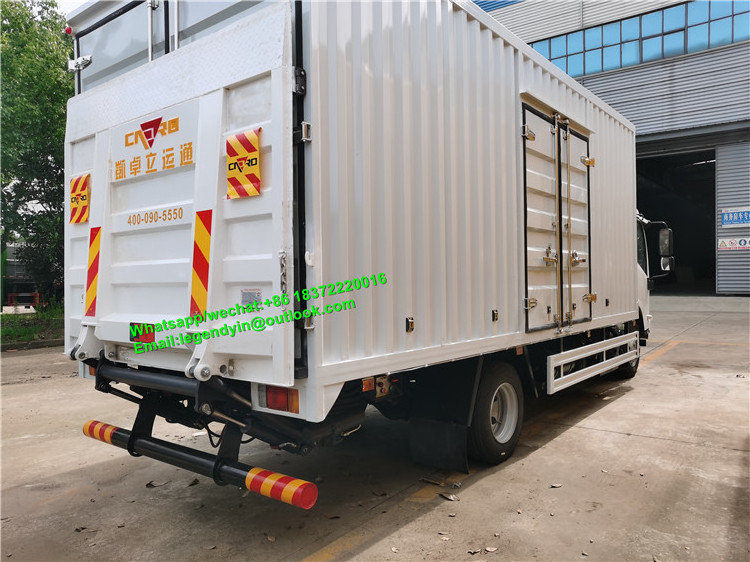 Qingling ISUZU 700P 20ft closed van truck 6 tons 8 tons box cargo truck