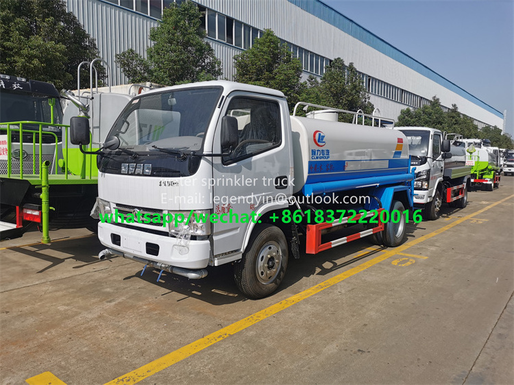 China low price dongfeng 5000 liter water sprinkler tanker water truck water truck price for sale