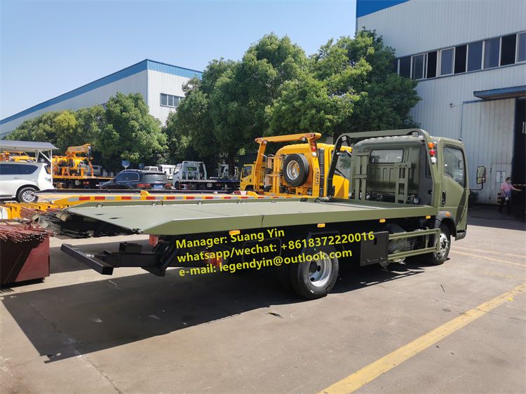 Sinotruk HOWO RHD light duty 3 ton car rescue tow wrecker flatbed truck for sale