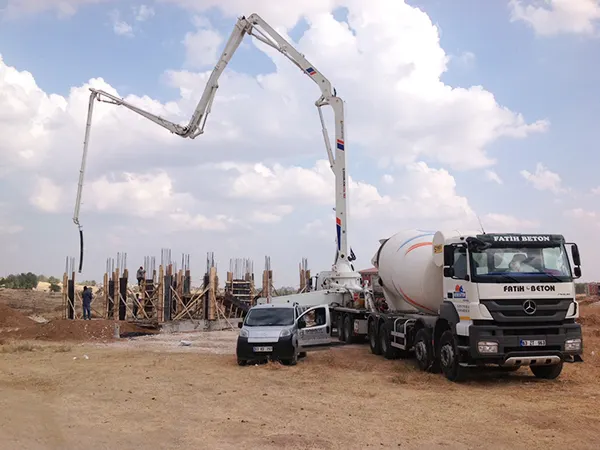 Factory authorized dealer Zoomlion 24X-4Z Two-axles Truck mounted Concrete Pump Concrete Machinery 24m Concrete Pump