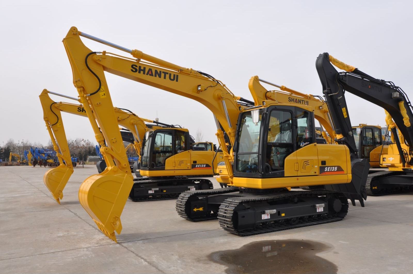 Factory authorized dealer Shantui SE135 13.5 ton digger bagger medium crawler excavator 13 ton excavator for sale