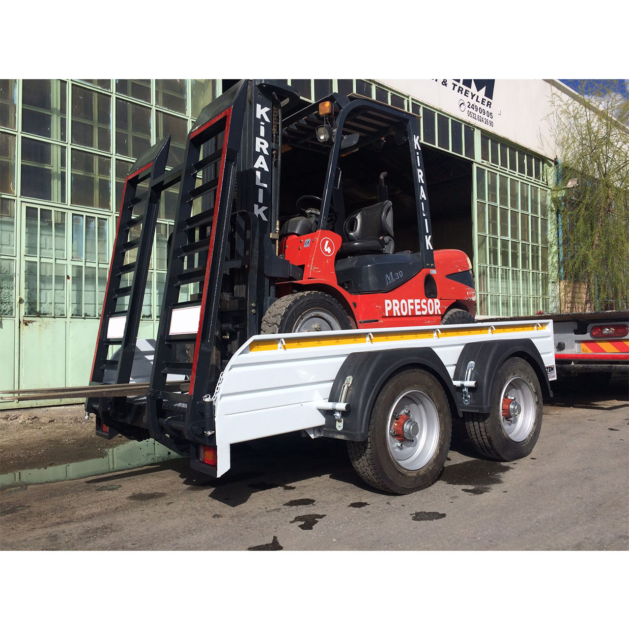 High Quality Double Axle 4 Tonnes Hot Dipped Galvanized Forklift Trailer For Trailer Applications