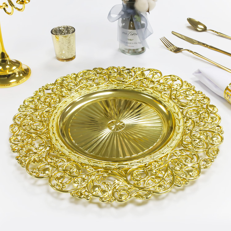 New European Style 13 Inch Round Wedding Party Table Decoration Gold Silver Flower Pattern Plastic Charger Plates