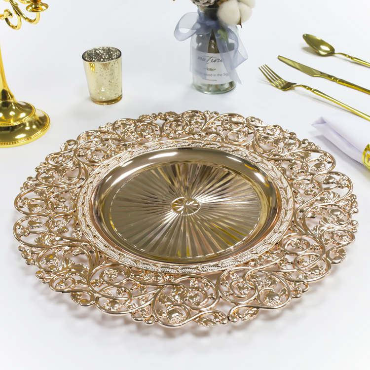 New European Style 13 Inch Round Wedding Party Table Decoration Gold Silver Flower Pattern Plastic Charger Plates