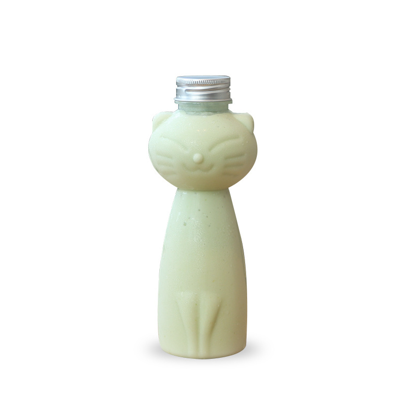 Wholesale 500ml cartoon kitten milk tea bottle disposable creative juice bottle beverage plastic bottle manufacturer