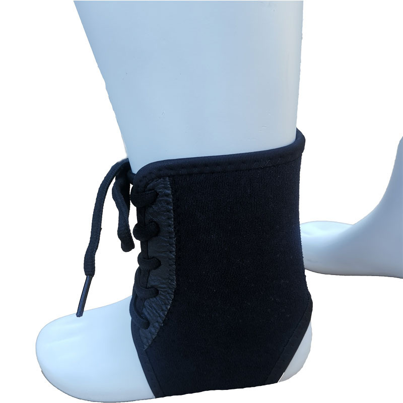 Adjustable compression ankle support for men and women, comfortable and breathable mountain climbing embossed ankle