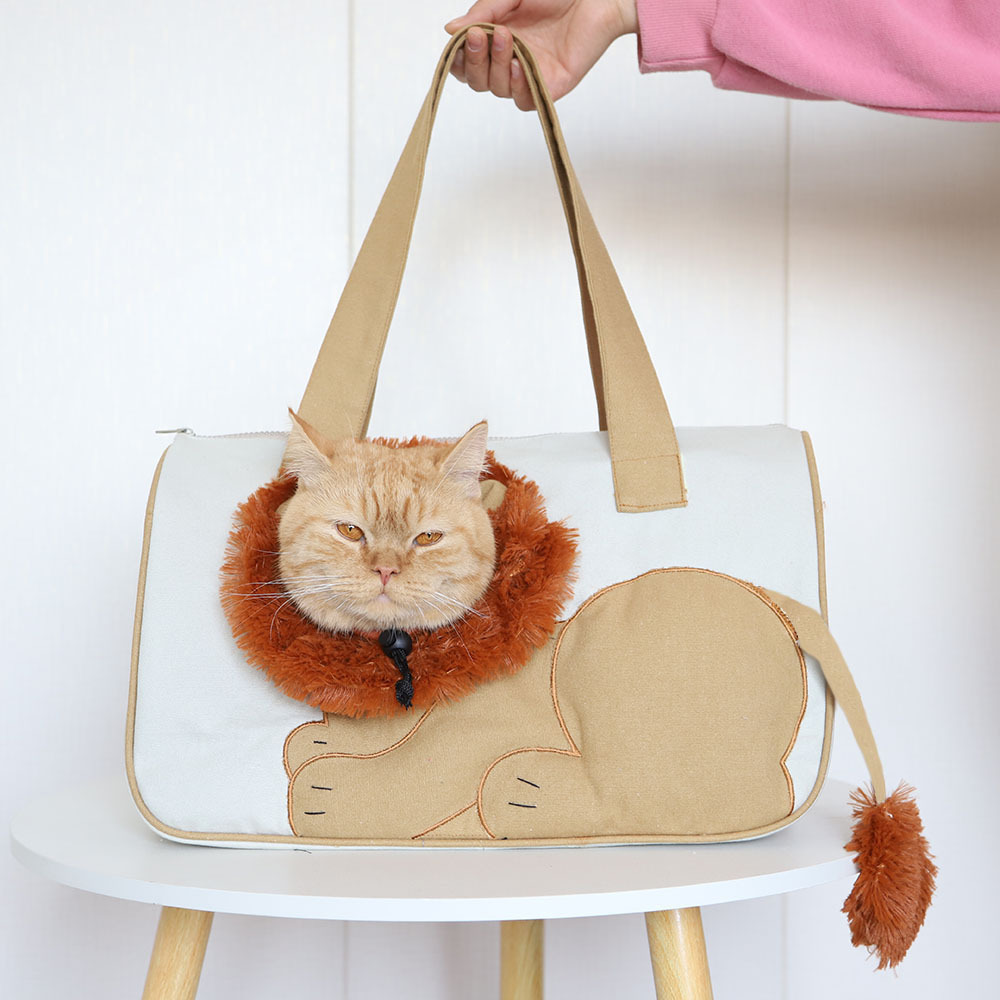 Original new lion bag pet backpack, cat and dog go out to carry outcrop pet carrying bag, large capacity shoulder bag