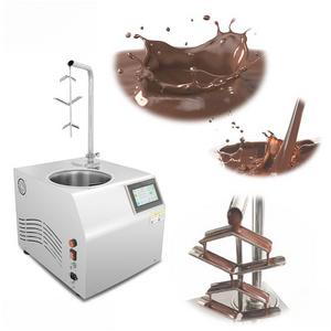 Chocolate sprayer weight 45kg cbm0.23 capacity 7l fully automatic chocolate tempering machine