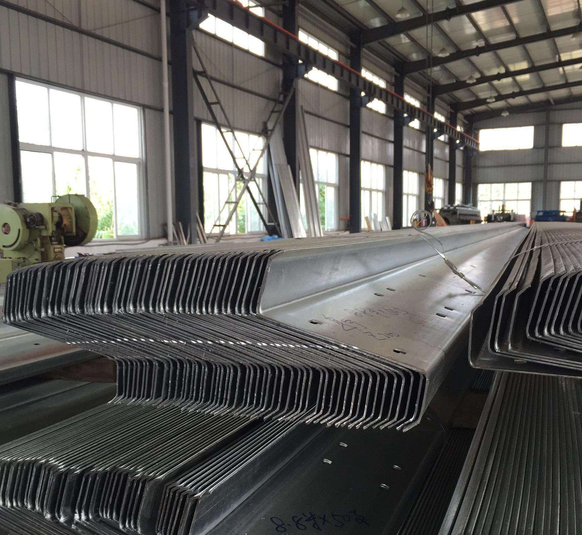 Light weight steel structure truss purlin, cz lipped channel steel sheet for building warehouse farm house factory price