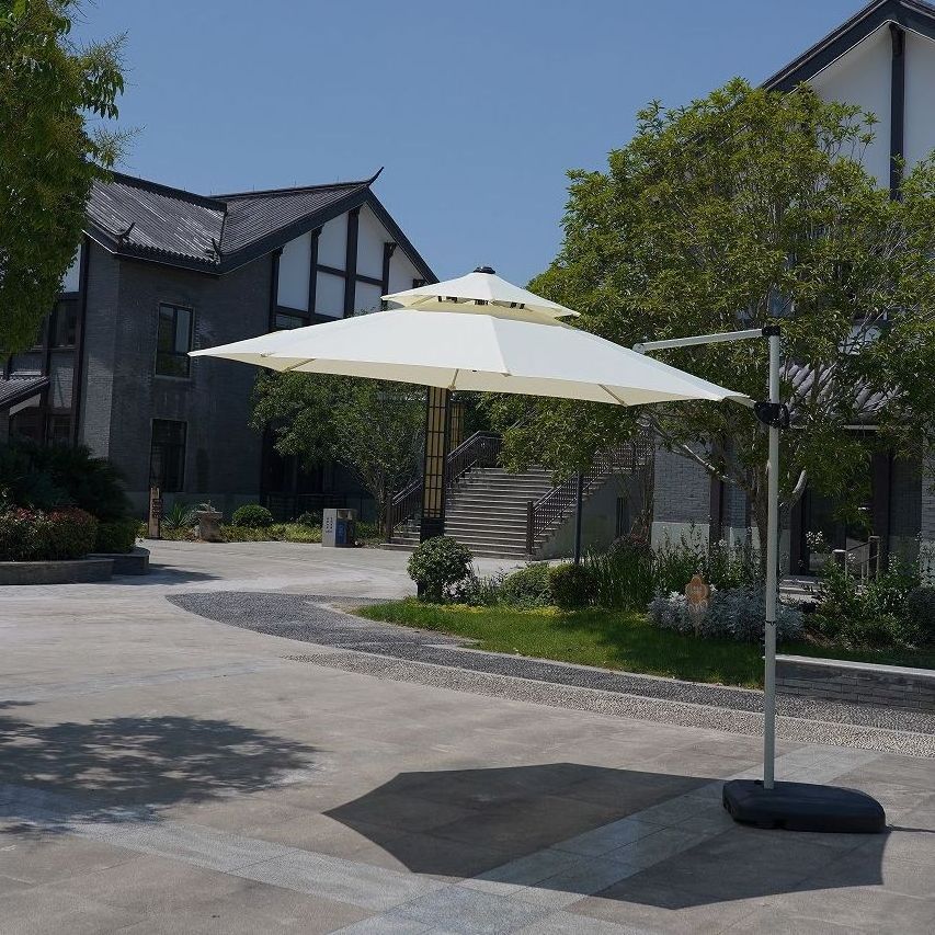 High Quality Extra Large Cantilever Garden Umbrella Outdoor Parasols Adjusted Heights Patio Umbrellas