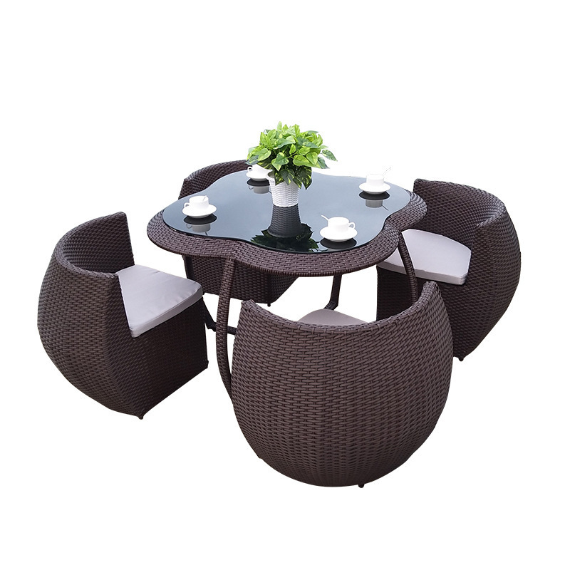 Luxury Modern Garden Outdoor Wicker Cane Furniture Set Patio Waterproof Rattan Dinning Table Set 4 Chairs