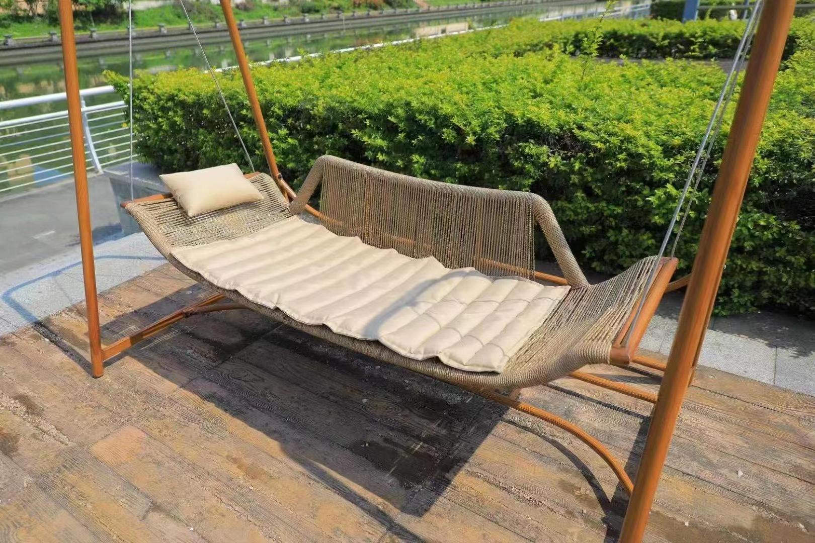 Garden Wicker Seat Outdoor Swing Hammock Patio Leisure Metal Rocking Chair Furniture Indoor Hanging Rattan Chair Modern