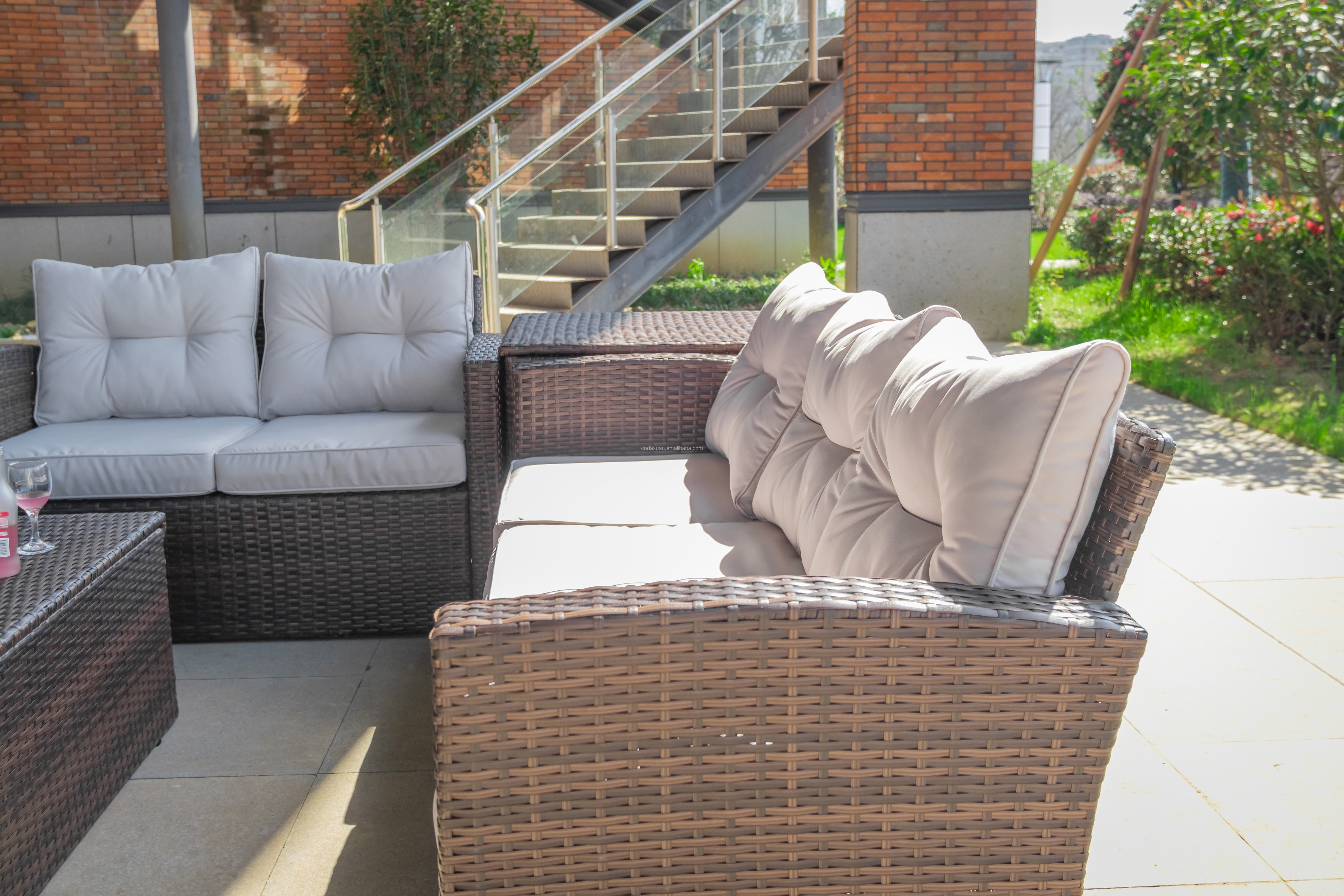 Outdoor Furniture Sets PE Rattan Low Back All-Weather Washable Cushions with Coffee Table Rattan Sectional Sofa