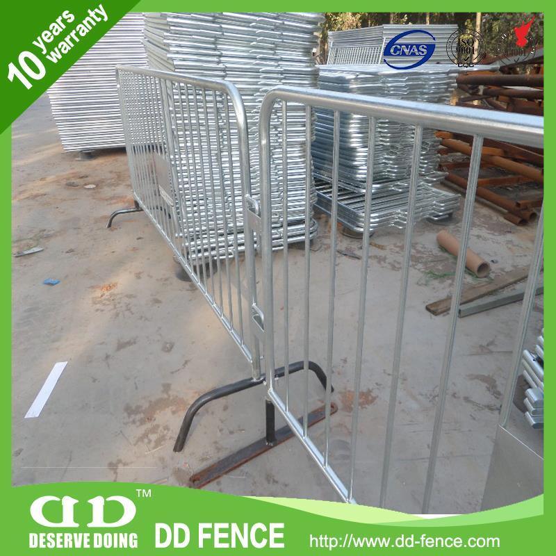 Removable Metal Barrier Fence Panel / Steel Mobile Barrier with Wheel / Road Safety Temporary Steel Barrier