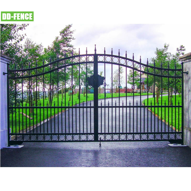 Powder Coated Wrought Welded Tubular Picket Fence and New Design Wrought Iron Main Gate Design for Yard House Garden