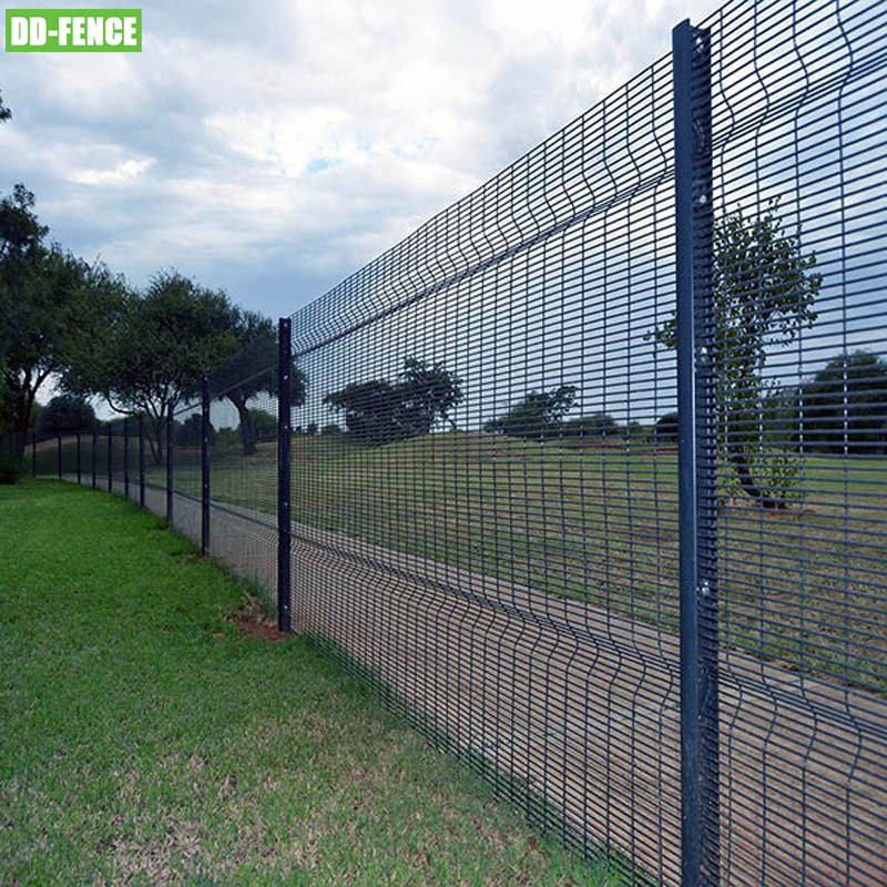 Hot Dipped Galvanized 1.8m High Security Fencing 358 Welded Wire Mesh Fencing Anti-Cut Anti Climb Fence with Razor Barbed Wire