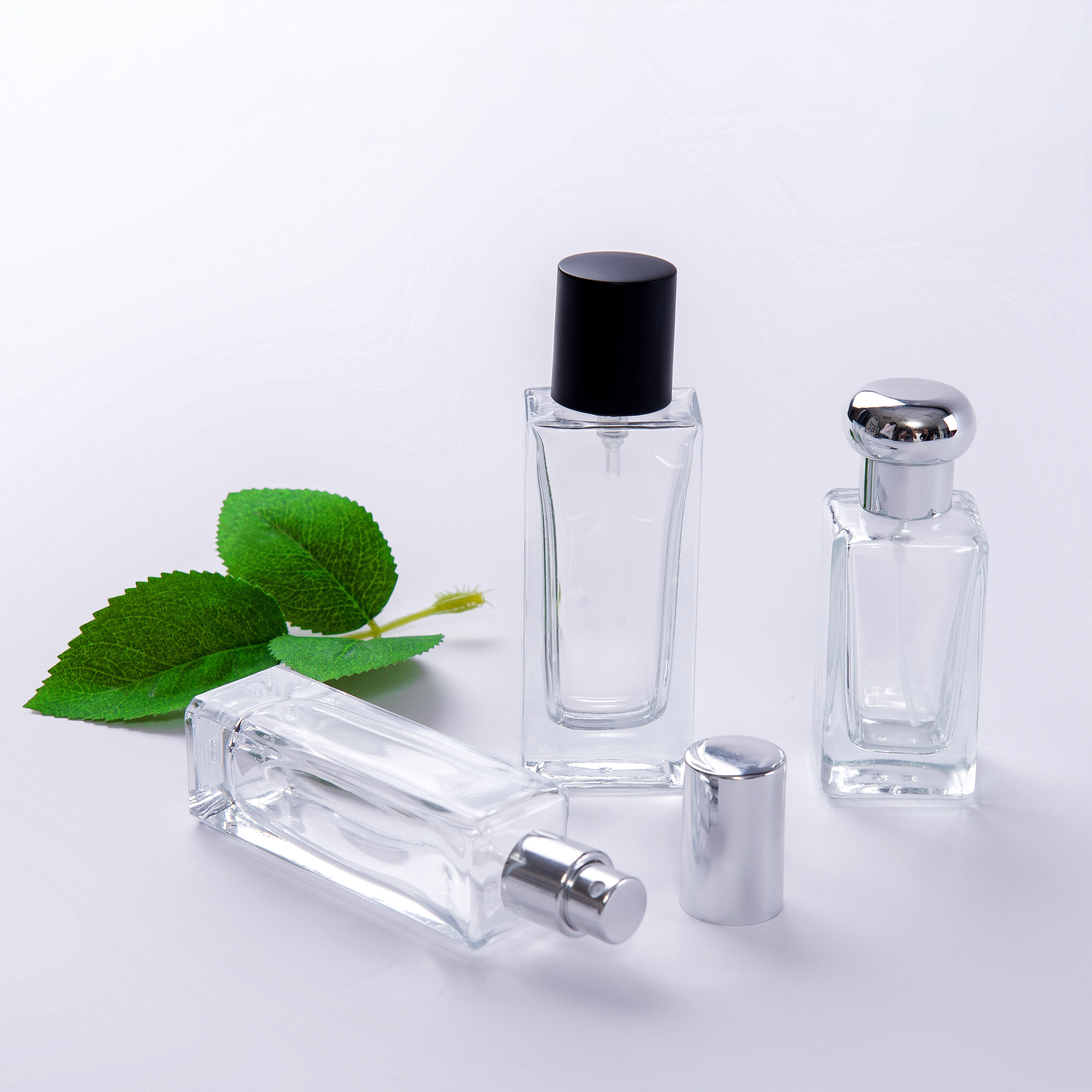 2022 new design round 50ml 100ml perfume glass bottle Diffuser Parfum Glass Bottle