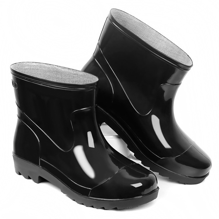 2021 new design of Chinese men's low and short water shoes black PVC plastic tendon thick-soled waterproof rain boots