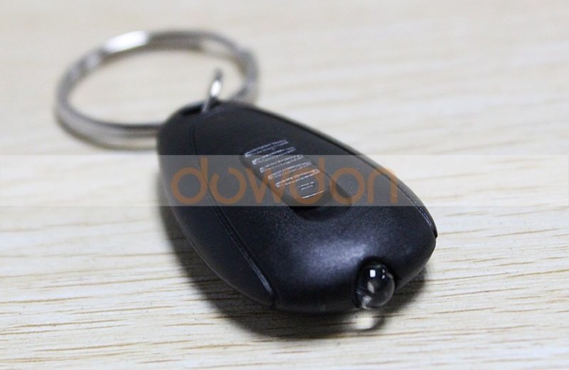 LED Keychain Light with CR2032 Button Cell Emergency Key Chain LED Lamp