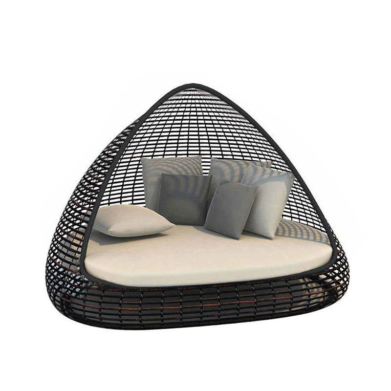 Round Rattan Daybed Comfortable Outdoor Lounge Chair for Patio and Garden