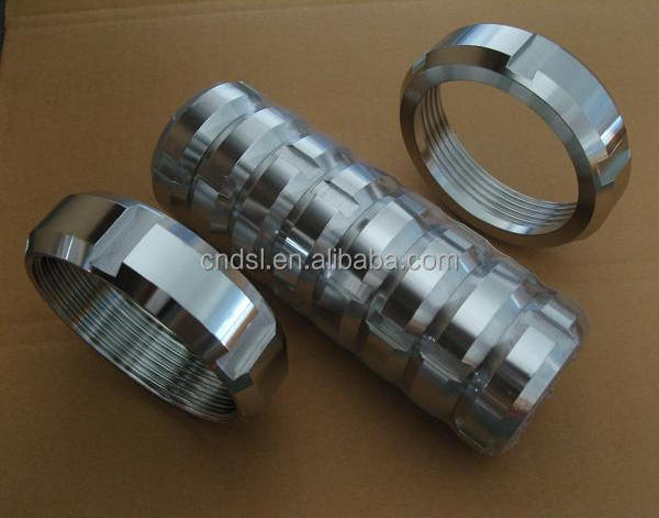 Sanitary stainless steel welding pipe union