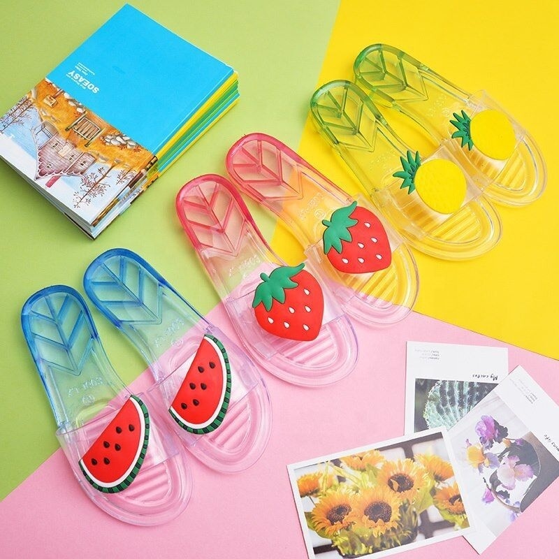 Fashion Ladies Fruit Slippers Crystal Flat Shoes non-slip Comfortable Summer Lady Plastic Fruit Sandals Woman Jelly Shoes