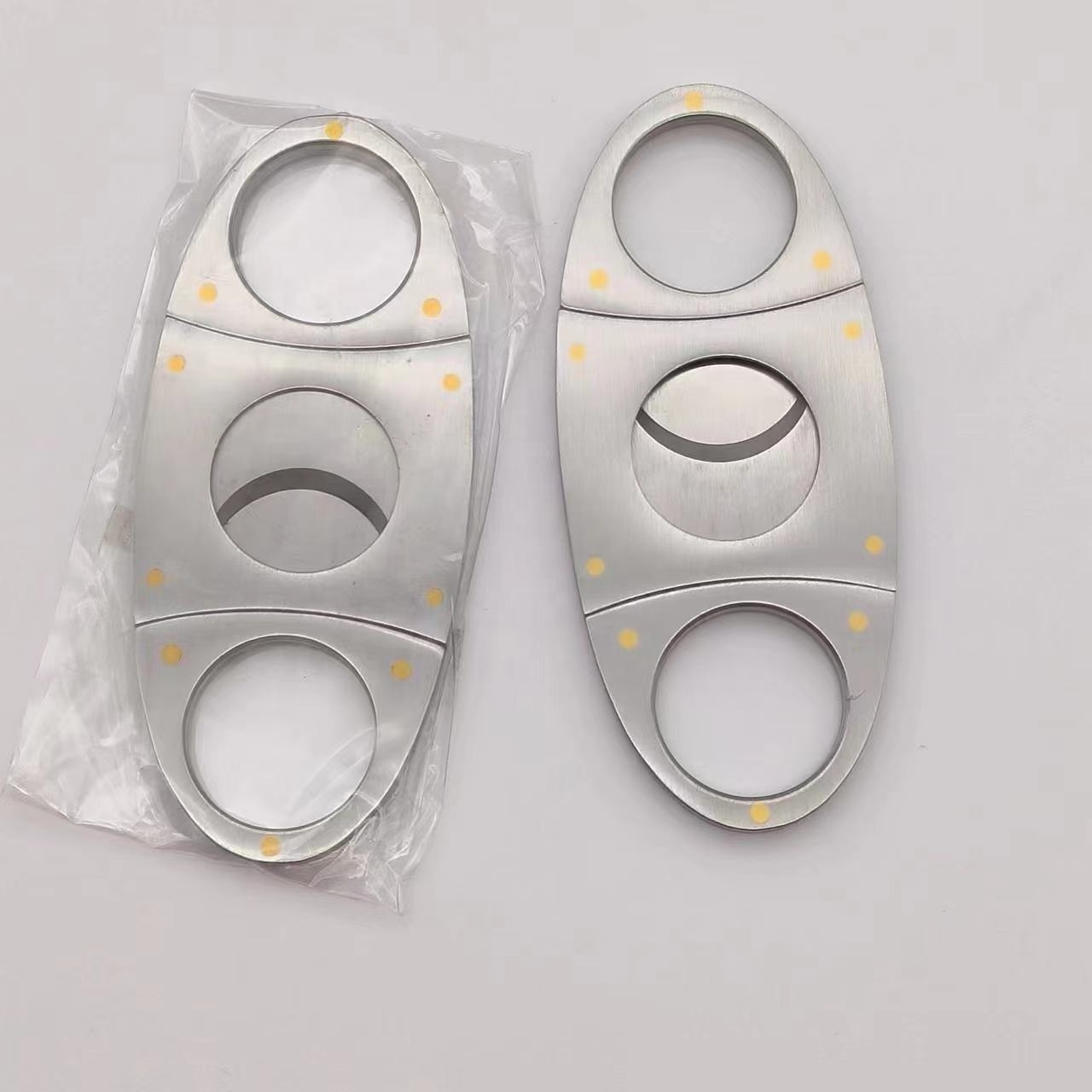 Stainless Steel Double Finger Stretch Type Metallic Cutter Custom Cigar Cutter