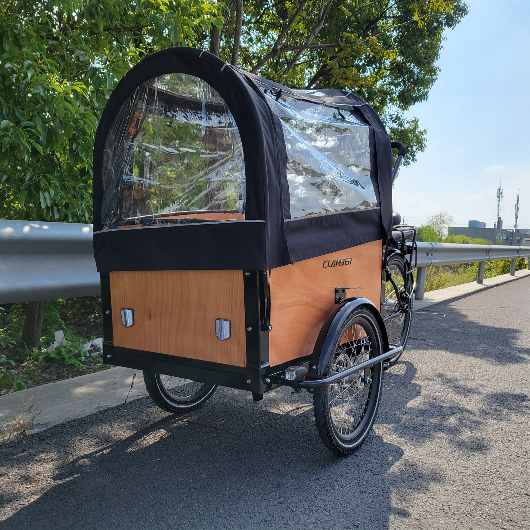 Dutch cargo bike  Europe warehouse 3 wheel electric family cargo bike