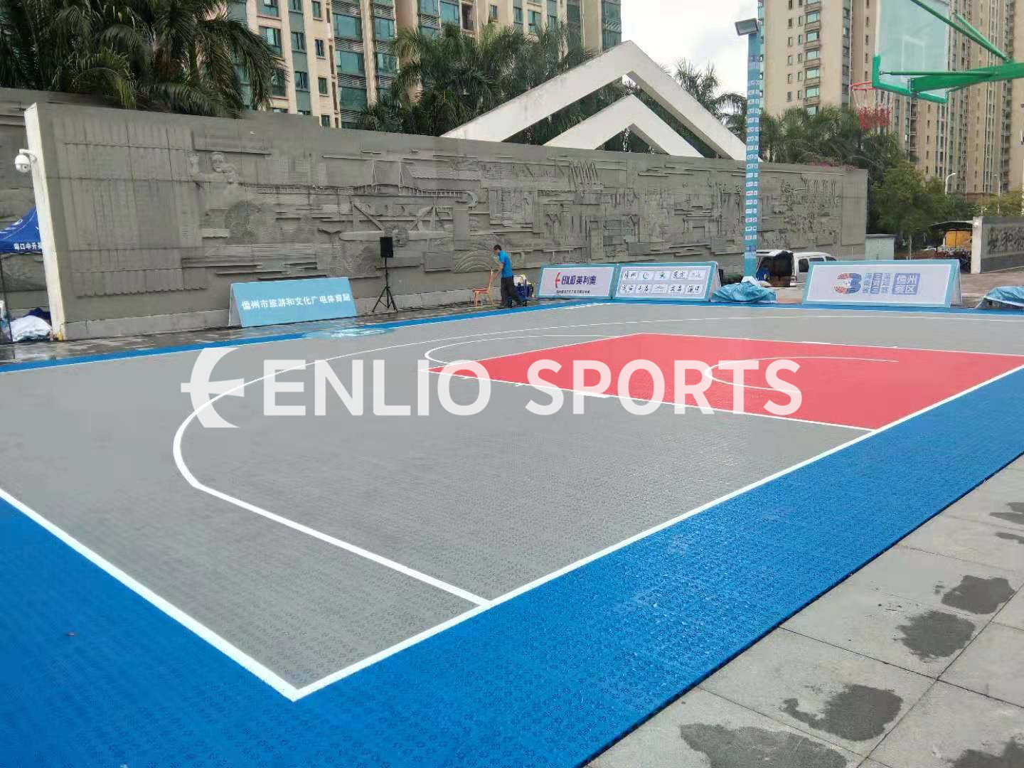 Enlio Basketball Court Flooring FIBA Approved High Quality Rubber Basketball Spots Flooring Outdoor Sports Tiles Flooring