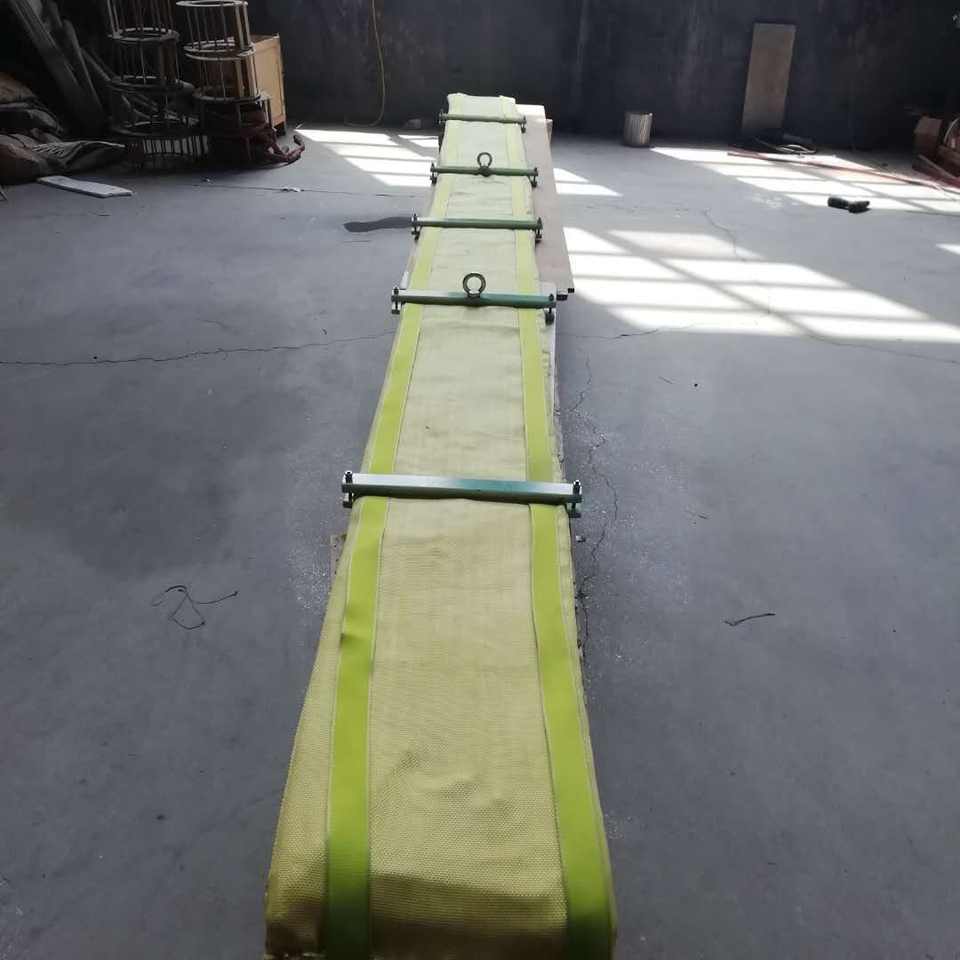 Induction heating blanket for pipe weld preheating 3PE coating inductor