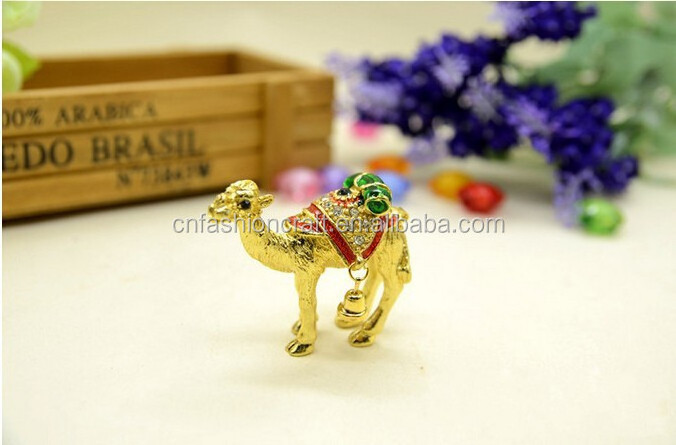 Metal enamel rhinestone camel tourist souvenir dubai gift item