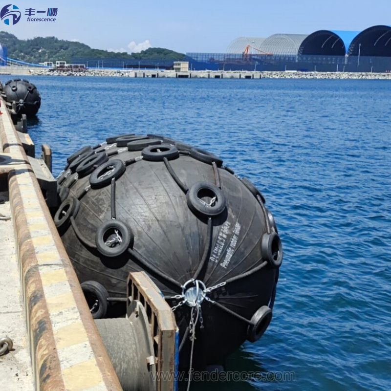 Factory ISO Standard STS operation Yokohama type inflatable floating marine pneumatic rubber fender for sale