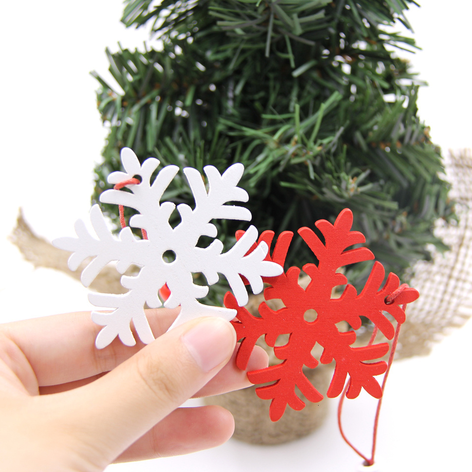 QY Christmas Tree Ornaments Christmas Party Decorations Children's Gifts White and Red Snowflakes Christmas Wooden Pendant