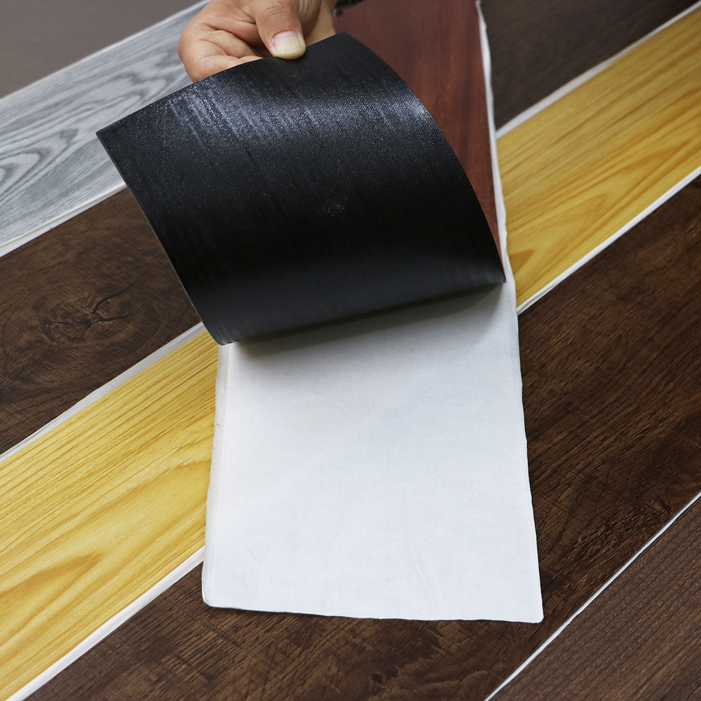 Non Slip Laminated Plastic Pisos Laminados Pvc Luxury Vinyl Plank Self Adhesive Floor Tiles 8Mm Waterproof Pvc Flooring