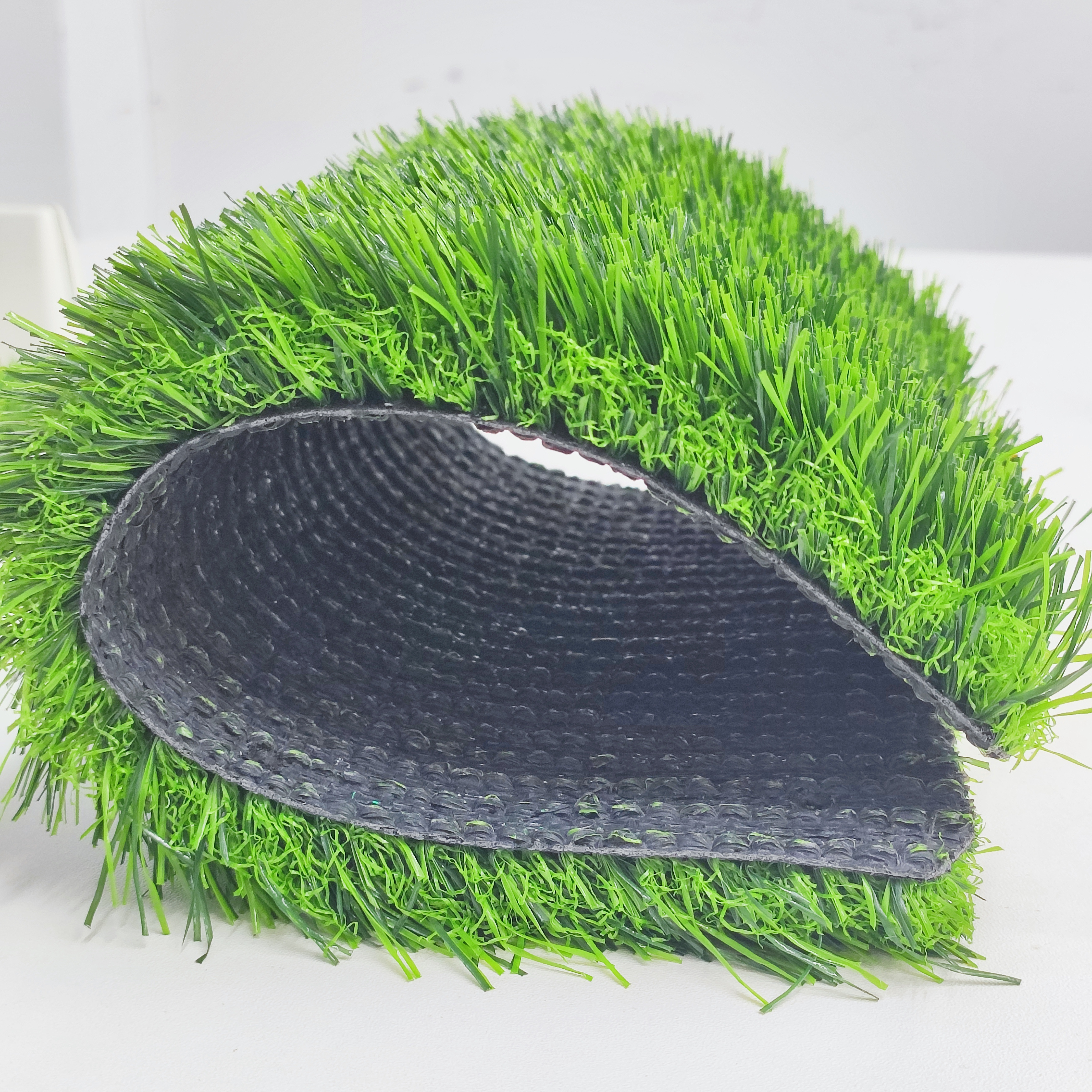 Wholesale Decorative black turf artificial grass natural grass turf green turf golf mat artificial grass for golf