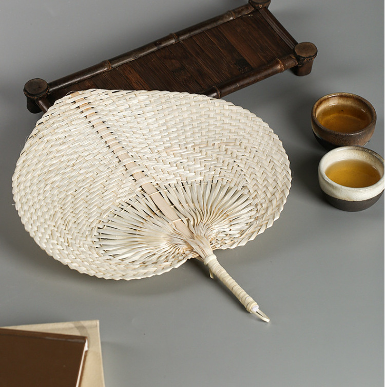 Wholesale Customize Viet Nam Bamboo Craft Weave Hand Fan Heart Handwoven Personalized Palm Hand Fans Rattan Raffia Fan