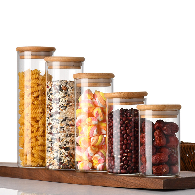 Wholesale Kitchen Borosilicate Glass Airtight Food Storage Container With Bamboo Wood Lid Round Clear Glass Jar Pantry Organizer