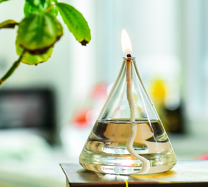 Customized Cheap Atmosphere Lighting Wedding Home Decor Burner Star Shaped Clear Glass Oil Kerosene Alcohol Lamp For Indoor Use